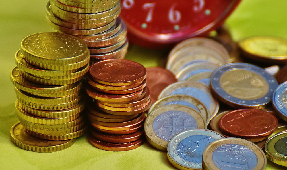 Investing for Quick Cash: Possible or Pipe Dream?