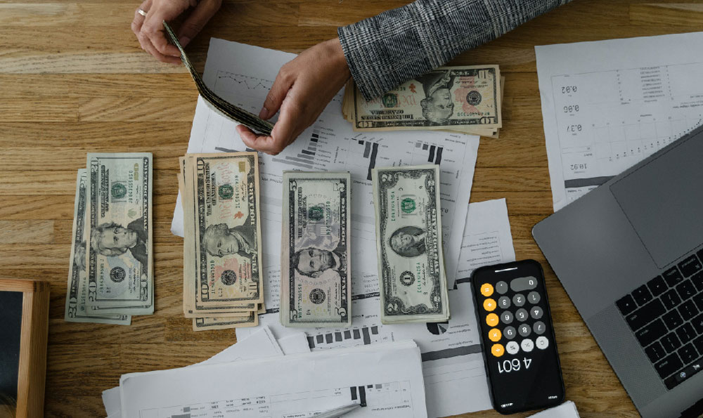 How to Monetize Podcasts and Earn Money