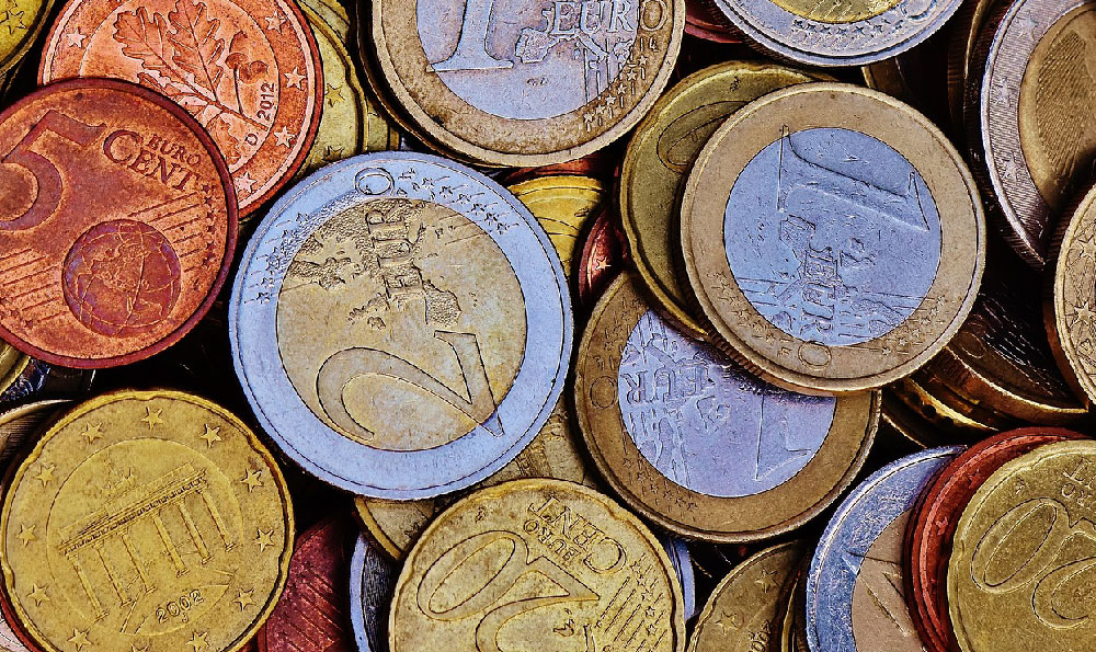 How Much Revenue Does Amazon Generate Daily: A Profit or Loss?
