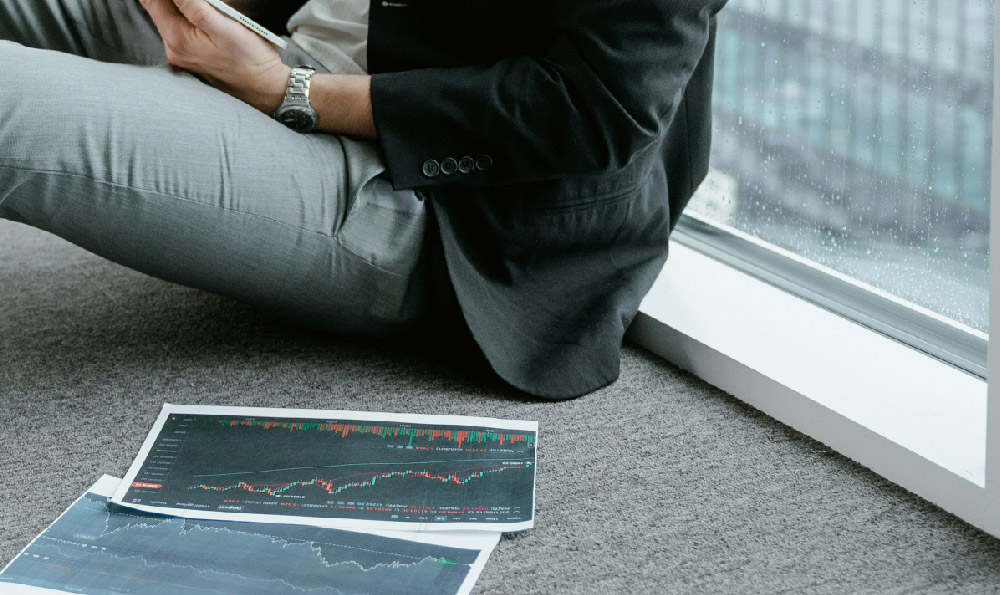 What Jobs Pay the Most Globally, and Which Industries Dominate?