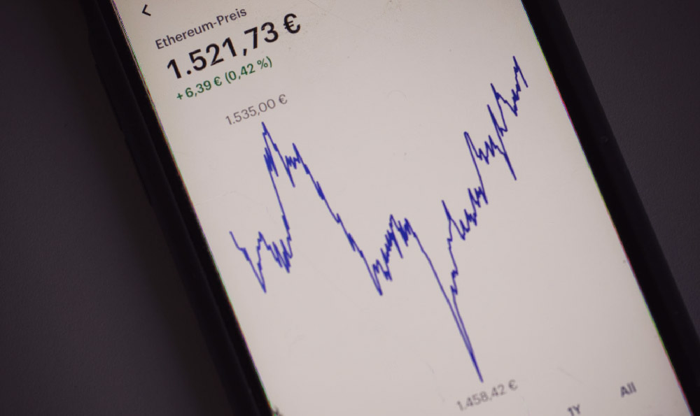Can Guys Really Profit on OnlyFans? How Much Do Male Creators Earn?
