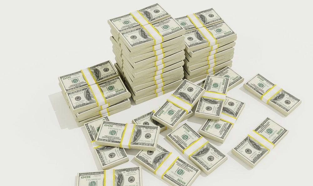 How Long to Monetize YouTube? & How Much Can You Earn?
