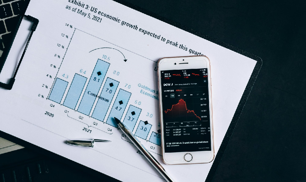 

How IRA Earns Income via Tax-Advantaged Investments and Growth