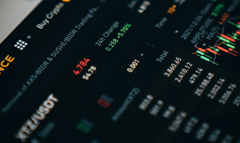 How Long to Become an Investment Banker: What's the Timeline & Is It Worth It?