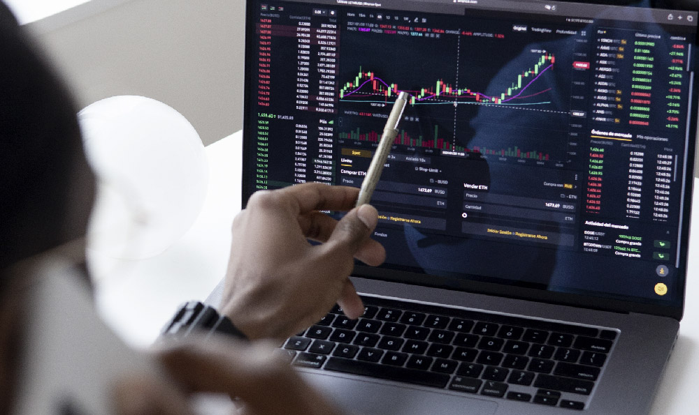 Top High-Paying Careers 2023 - Highest Earning Jobs Guide