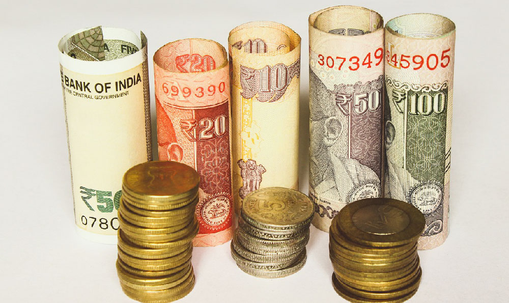 How Much to Invest in Stocks: A Smart Move or Risky Gamble?